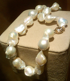 Mother of the bride necklace of south sea pearls